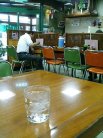 東来春 店内