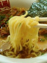 風風ラーメン しょうゆパーコー(880円)