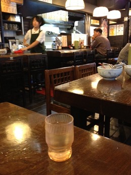 ふく泉 店内