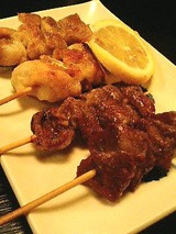 居酒屋まえだ 焼鳥盛 450円