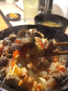 鳥奉行 丹波鶏 炙り親子丼 710円 (1)