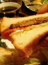 ケンジントン ハンバーグサンド(980円)2