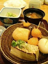 灘 おでん定食(880円)