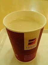 Freds ほうじ茶ラテ 330円