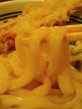 釜玉うどん(600円)