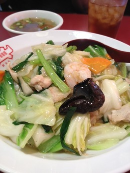 紅宝石のランチ 中華丼