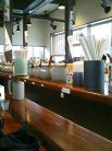 カウンターのみの店内