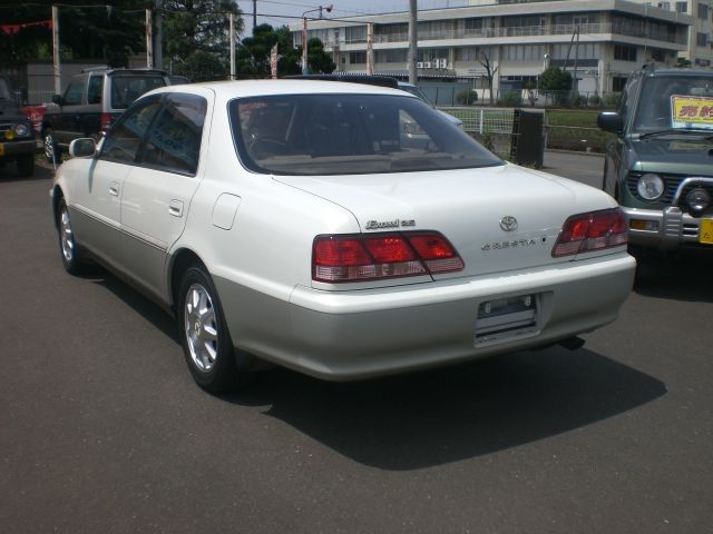 100系クレスタの後期型が入庫しました アットホームな車屋さんのブログby所沢市の中古車販売 100系クレスタの後期型が入庫しました アットホームな車屋さんのブログby所沢市の中古車販売