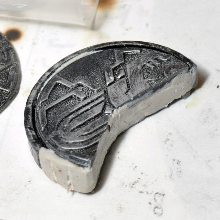 セルメダル塗装・割れクワガタセル（クズメダル）製作 : 8th Grade