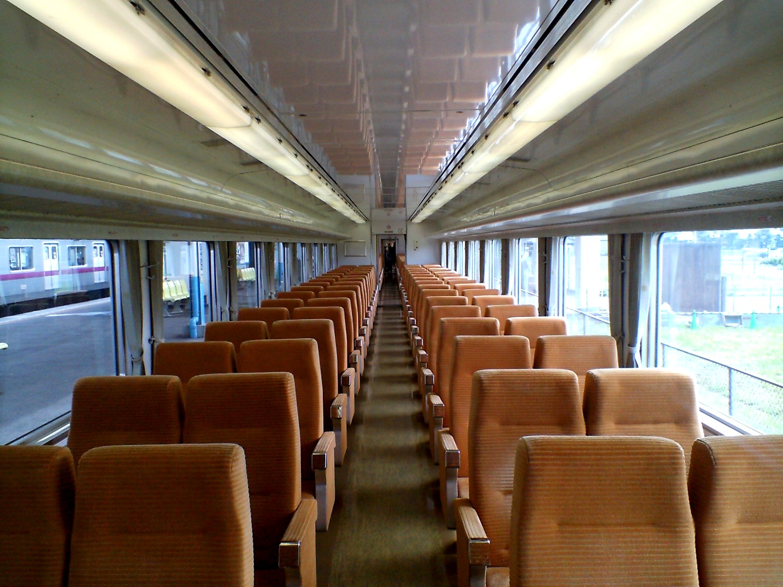 とりあえず先に写真だけ(東武1800系 1819F) : 風来狐の鉄道雑記