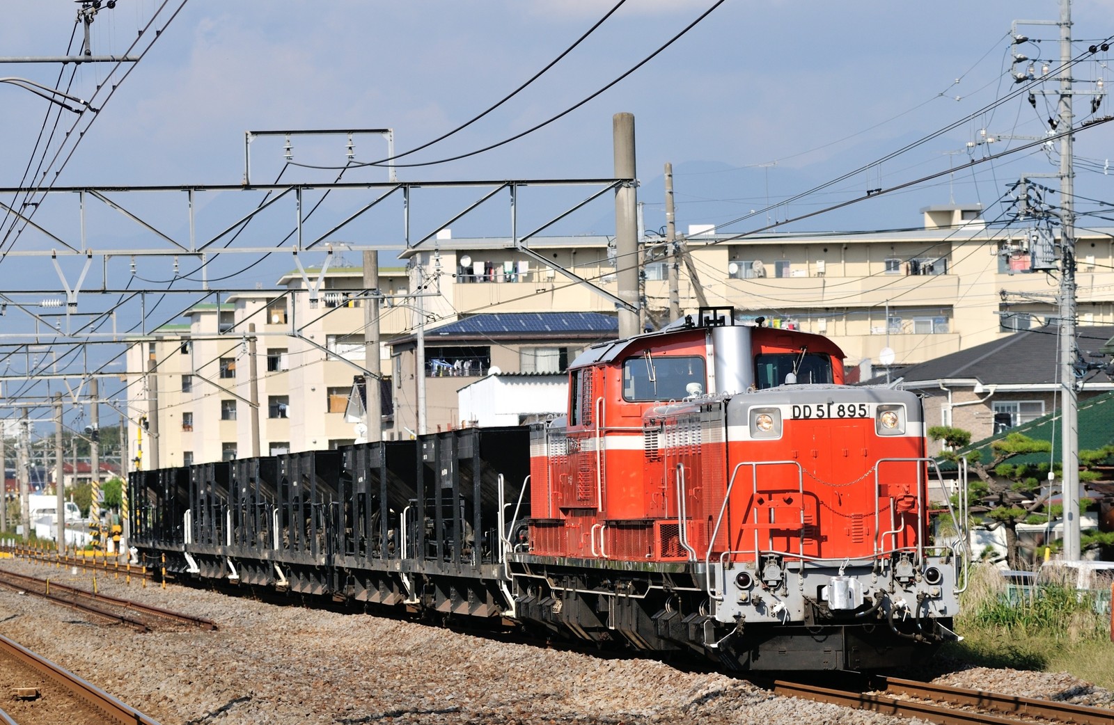 DD51 895号機(お召予備機) 小野上工臨(工8190レ)などを撮影 : 風