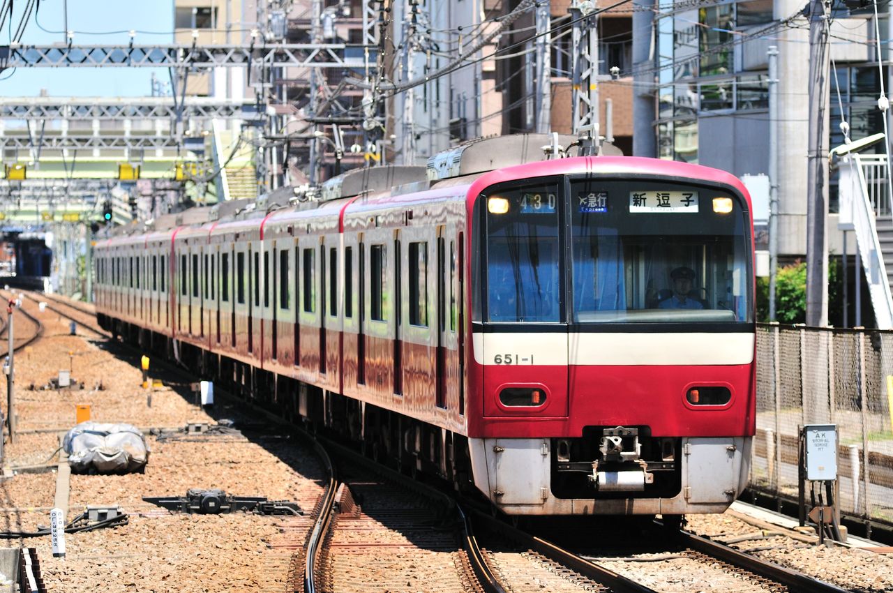 久々の京急方面。京急2000形(3扉) 8両固定編成を撮りに : 風来狐の鉄道雑記