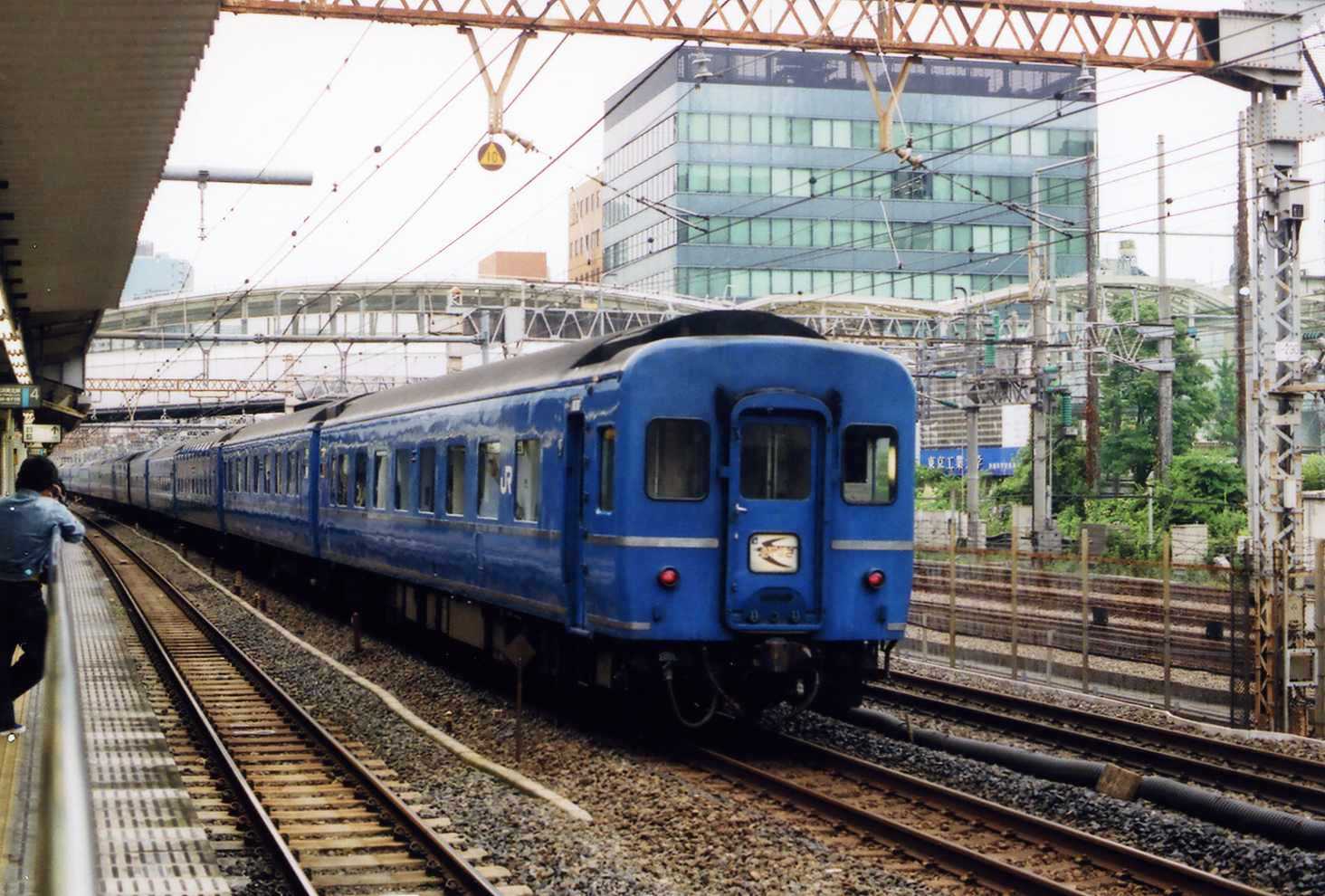 EF66 0番台 原色機(国鉄特急色) 田町→東京 寝台特急 富士・はやぶさ