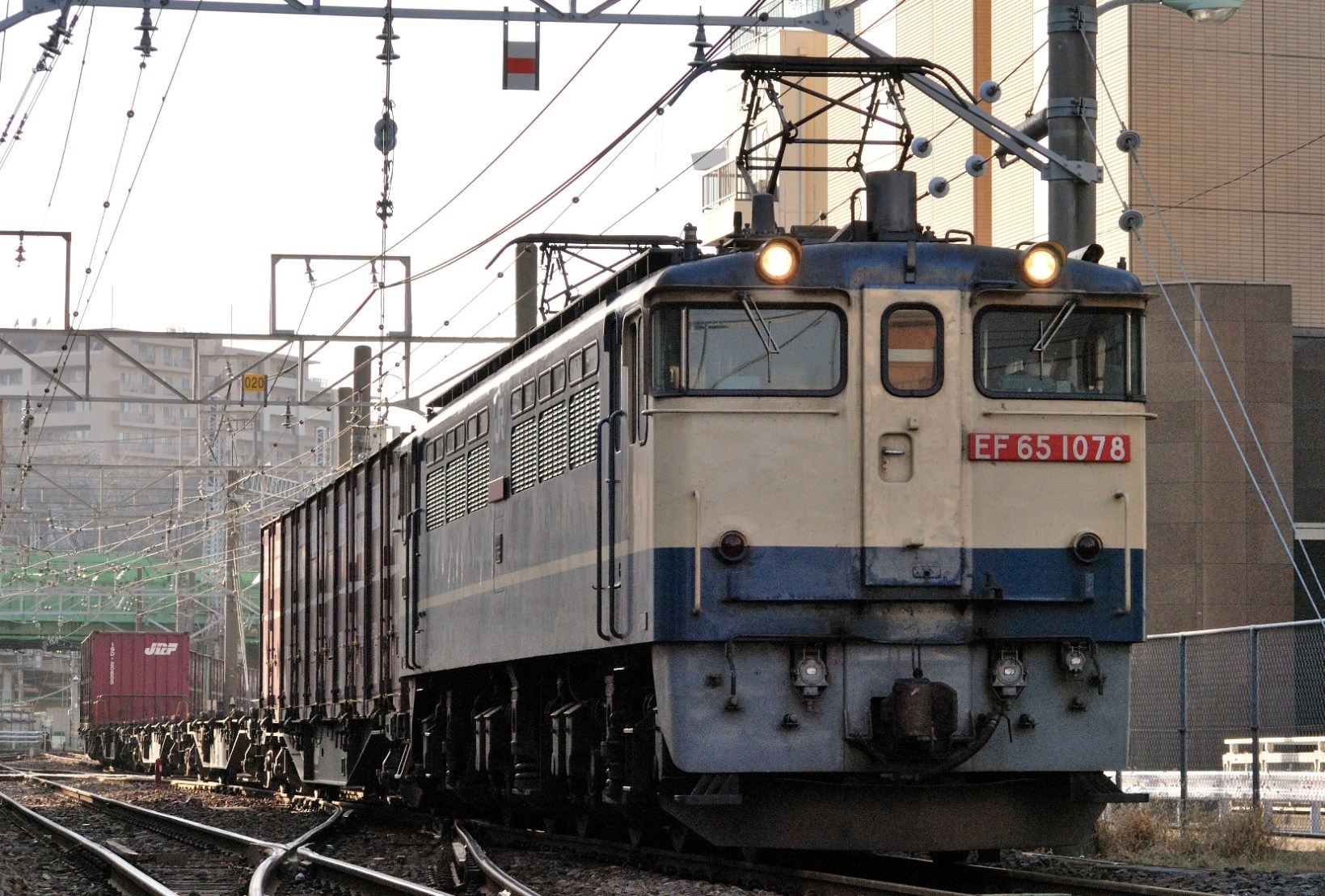 EF65 1000番台(PF形) 後期形 1078号機 国鉄特急色・赤プレート 72レ