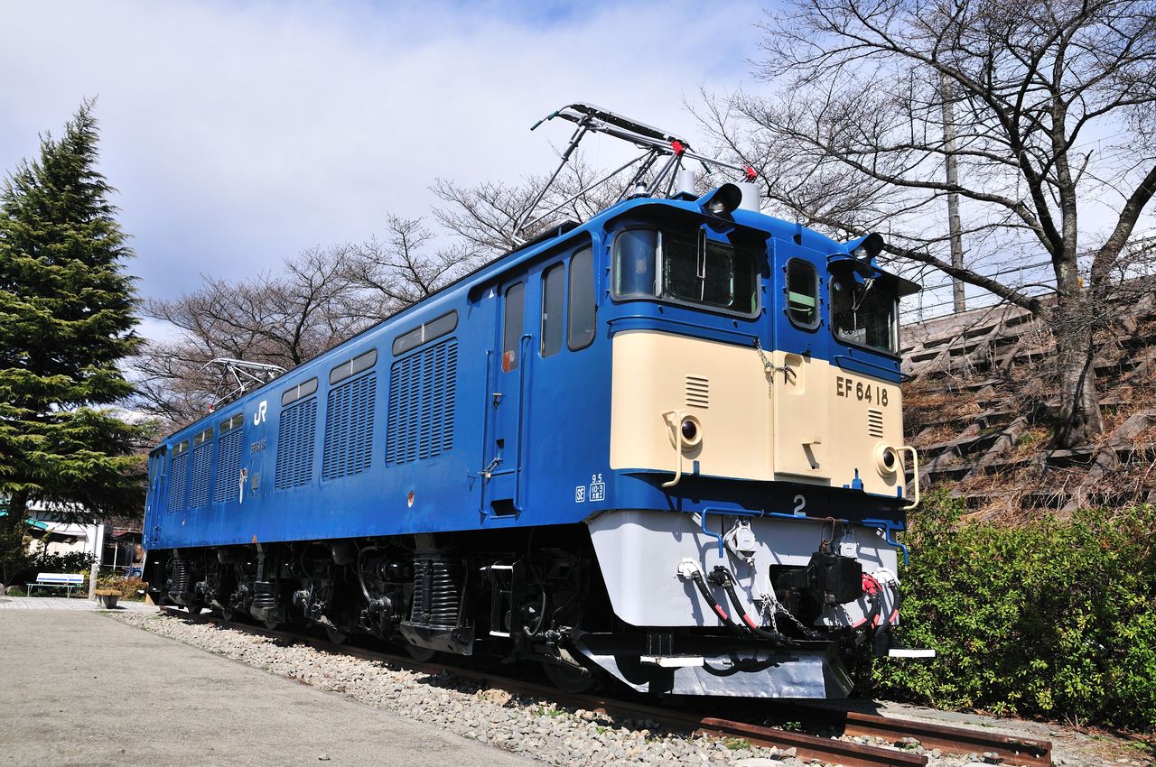 Ef64 0番台 18号機 勝沼ぶどう郷駅前 静態保存 風来狐の鉄道雑記