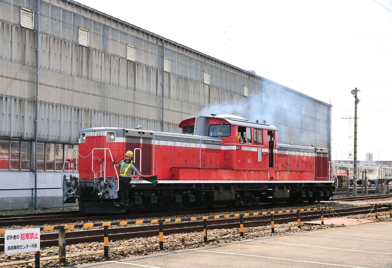 暇つぶしに高崎へ(DD51 構内入れ替え) : 風来狐の鉄道雑記