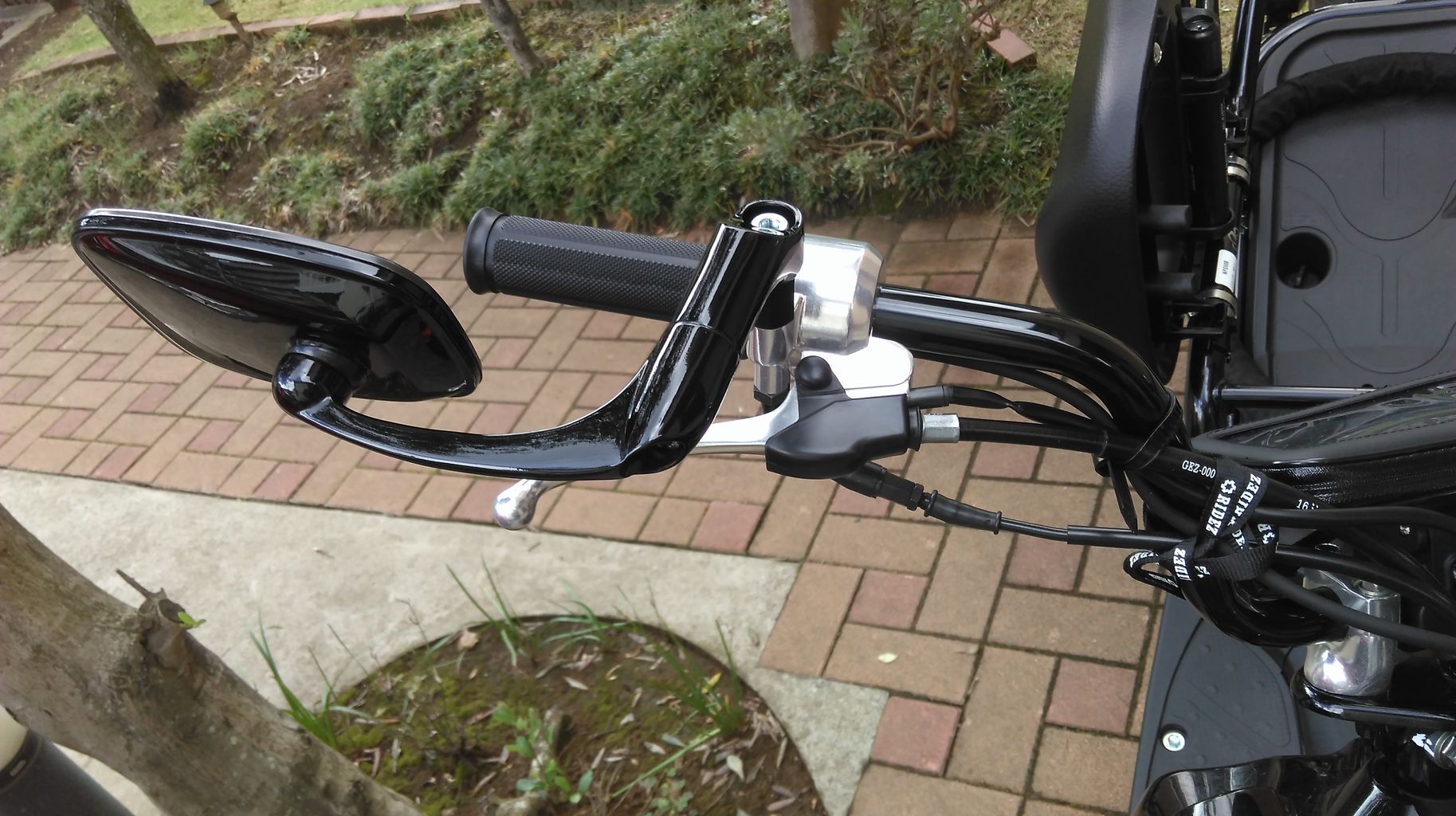 Honda Zoomer ズーマー のミラー交換 ささの備忘録