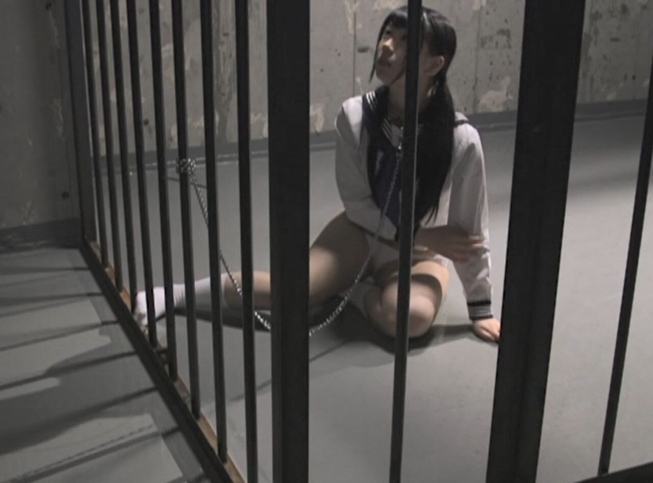 女子高生緊縛監禁画像 