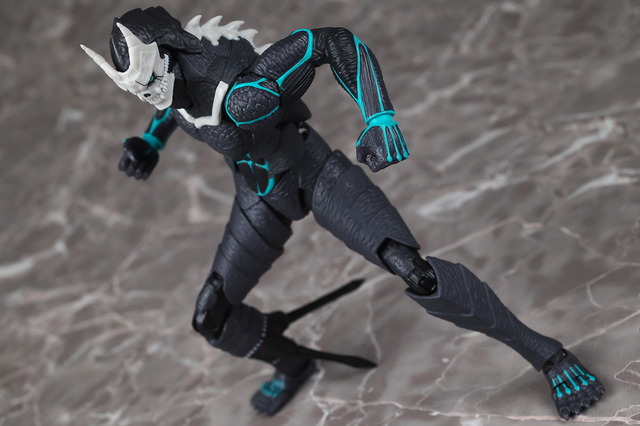 可動フィギュア Action figure Shフィギュアーツ 怪獣 フィギュア