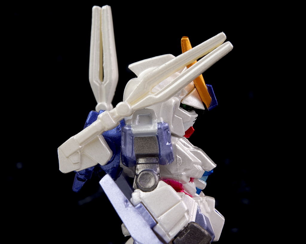 ガンダム　コンバージ　ナラティブガンダム(B装備)(パールメタリックVer.) ガンダム コンバージ ナラティブガンダム(B装備)(パール