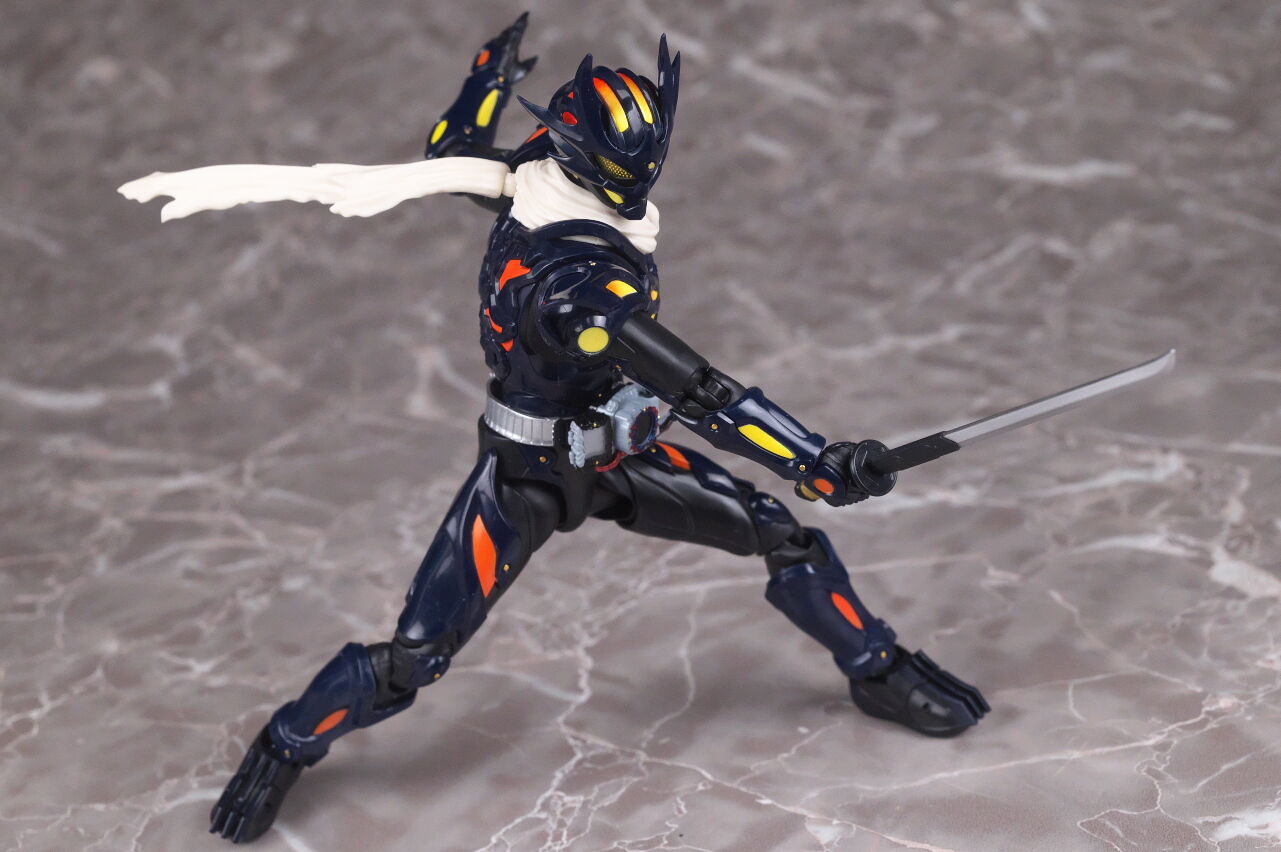 S.H.フィギュアーツ 仮面ライダードレッド零式 レビュー : はっ S.H.フィギュアーツ 仮面ライダードレッド零式 レビュー : はっ