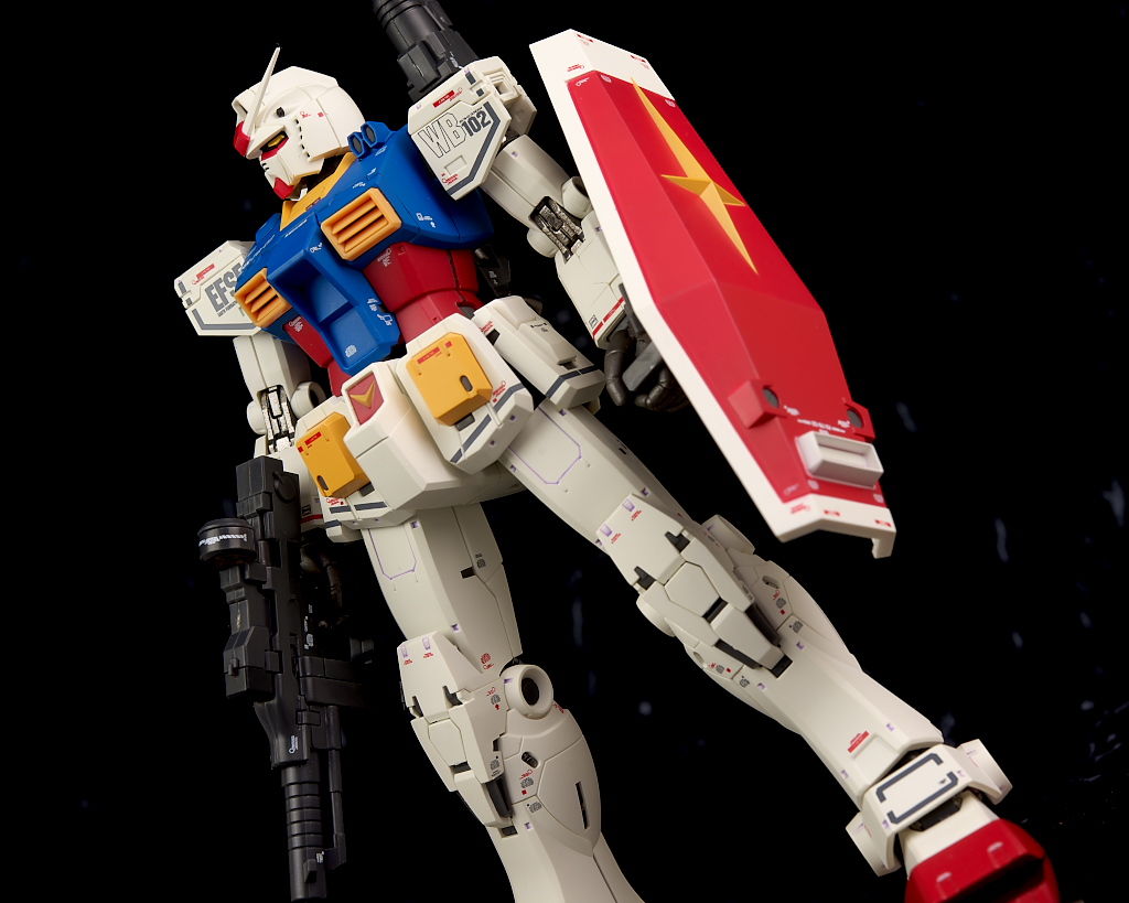 GFF メタル コンポジット RX-78-02 ガンダム(40周年記念Ver.)