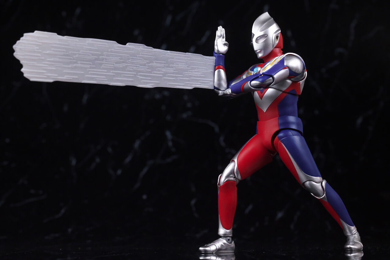 S.H.フィギュアーツ（真骨彫製法） ウルトラマンティガ マルチタイプ