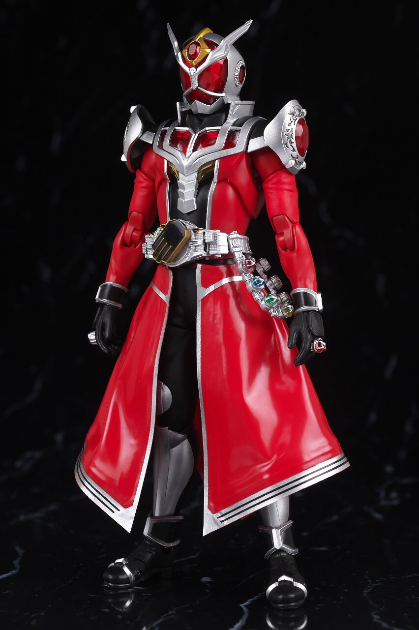 新品未読品 S.H.Figuarts 真骨頂 仮面ライダー ウィザードフレイム