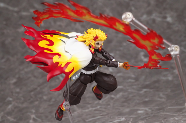 转日站评测 BANDAI 25年6月: S.H.Figuarts <鬼灭之刃> 炼狱杏寿郎