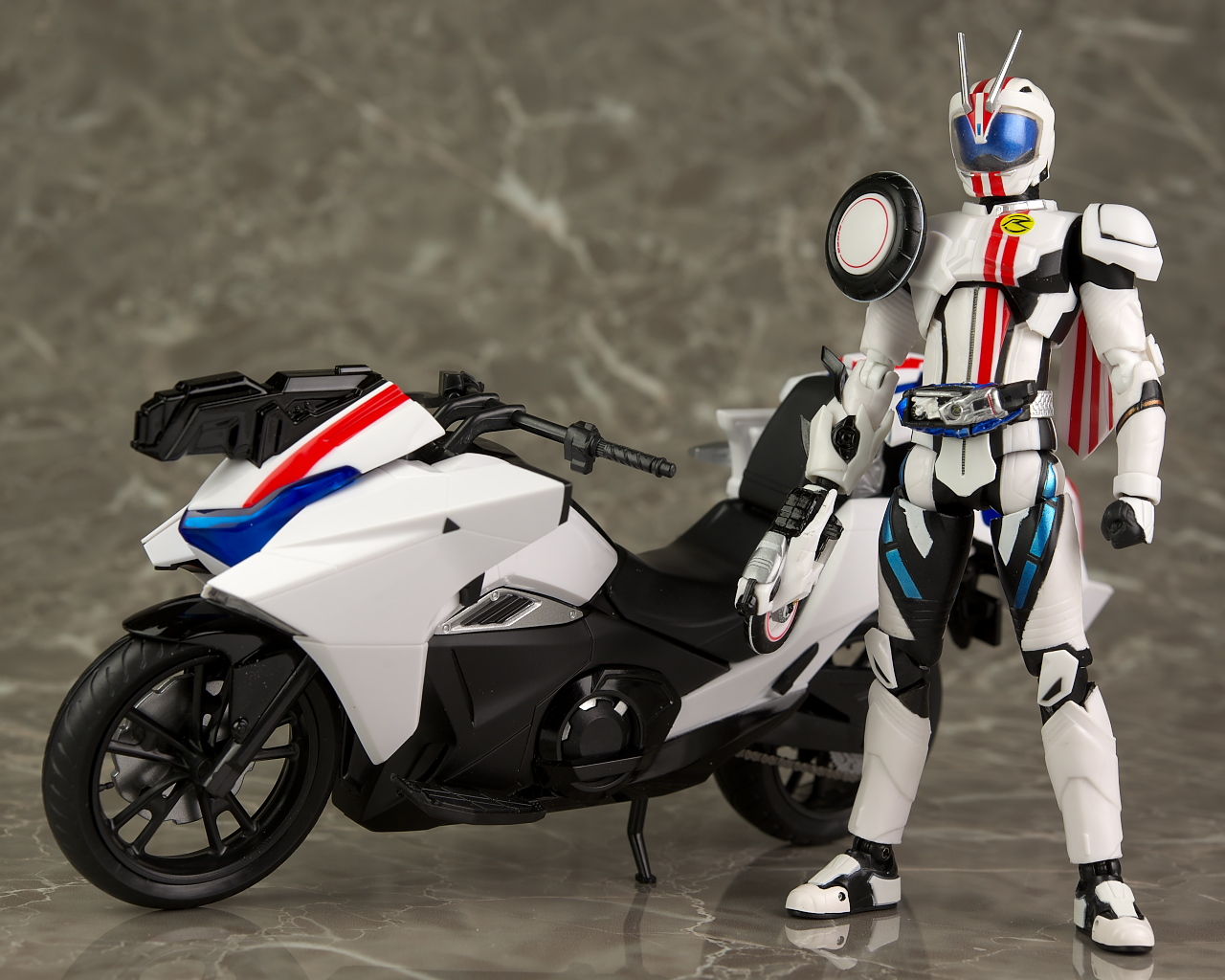S.H.フィギュアーツ ライドマッハー レビュー : はっちゃか