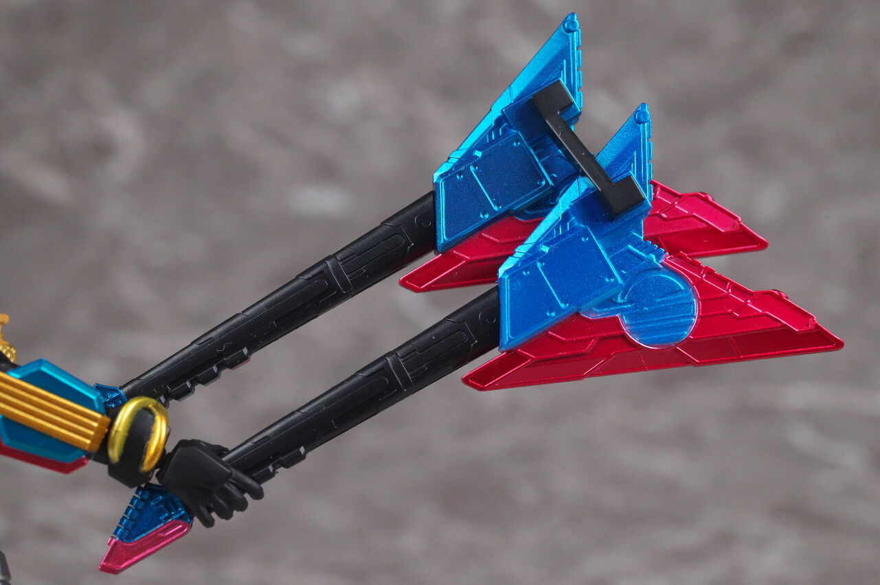 S.H.フィギュアーツ 仮面ライダーナーゴ フィーバービート