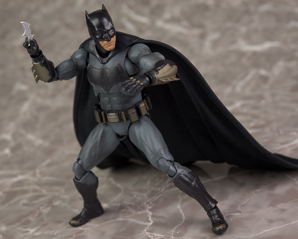 S.H.フィギュアーツ バットマン(JUSTICE LEAGUE) レビュー : はっちゃか