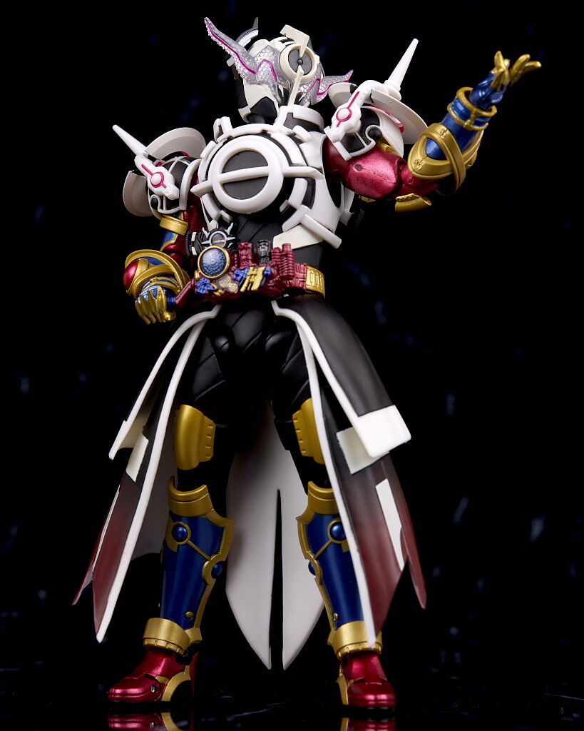 フィギュアーツ 仮面ライダーエボル ブラックホールフォーム(フェイズ4) 仮面ライダーエボル ブラックホールフォーム（フェーズ4）」が