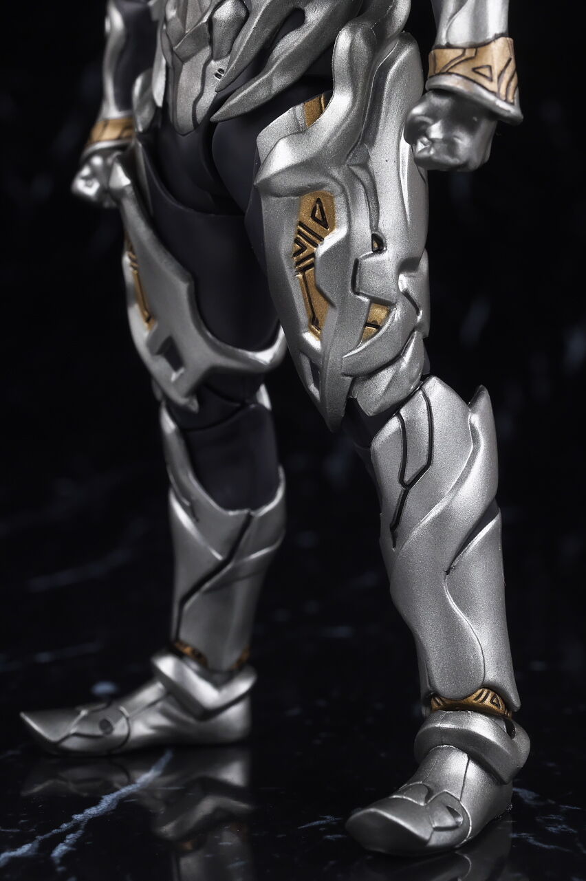 S.H.フィギュアーツ トリガーダーク レビュー : はっちゃか