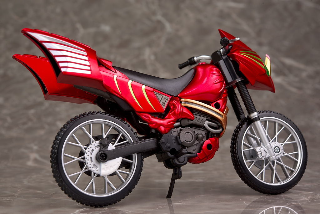 shfiguarts 仮面ライダーアマゾンズ　オメガ、アルファ、ジャングレイダー S.H.Figuarts 仮面ライダーアマゾンアルファ | 魂ウェブ
