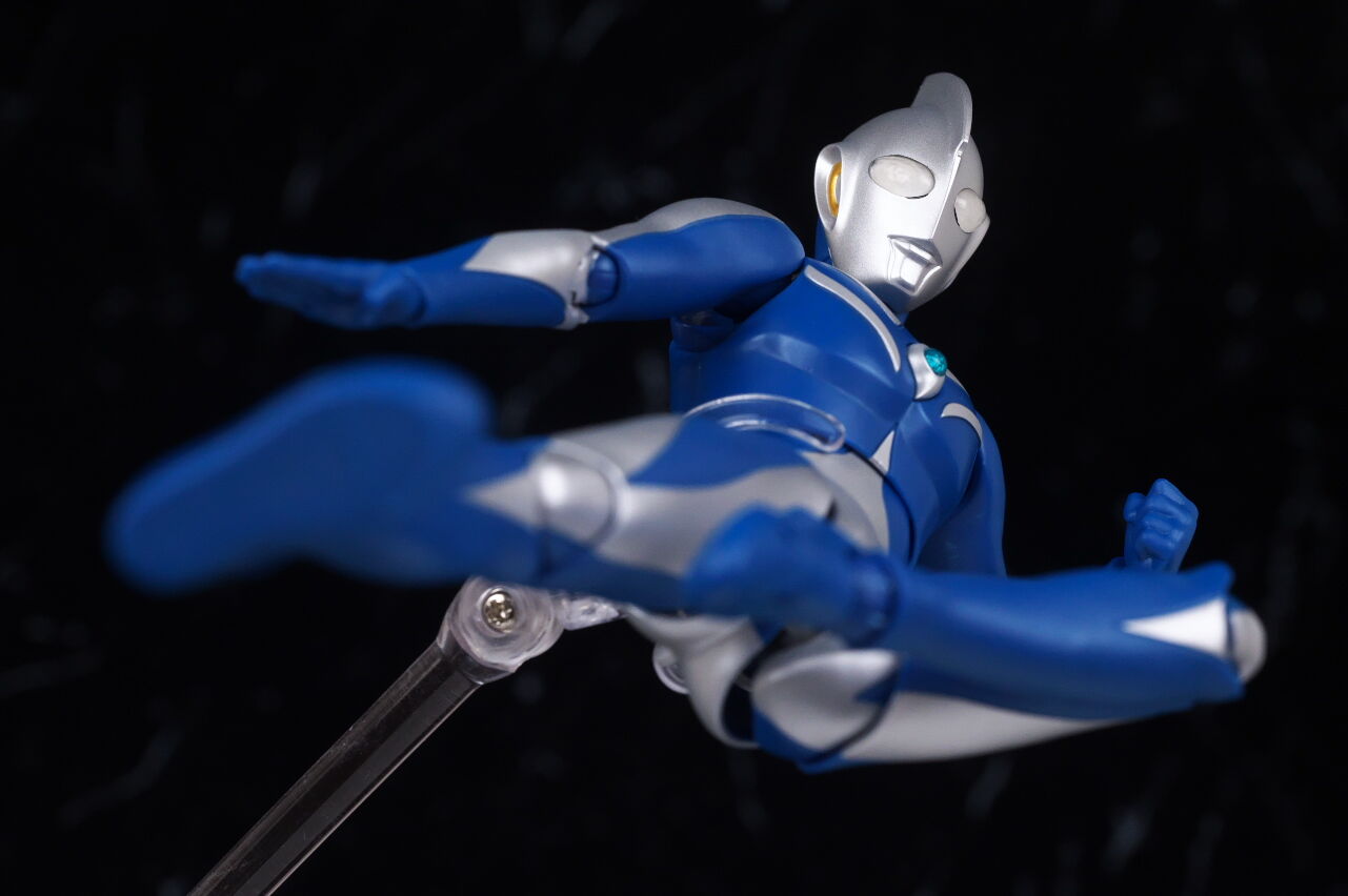figuarts ウルトラマンコスモス　フィギュアーツ レビュー】S.H.Figuarts ウルトラマンコスモス ルナモード