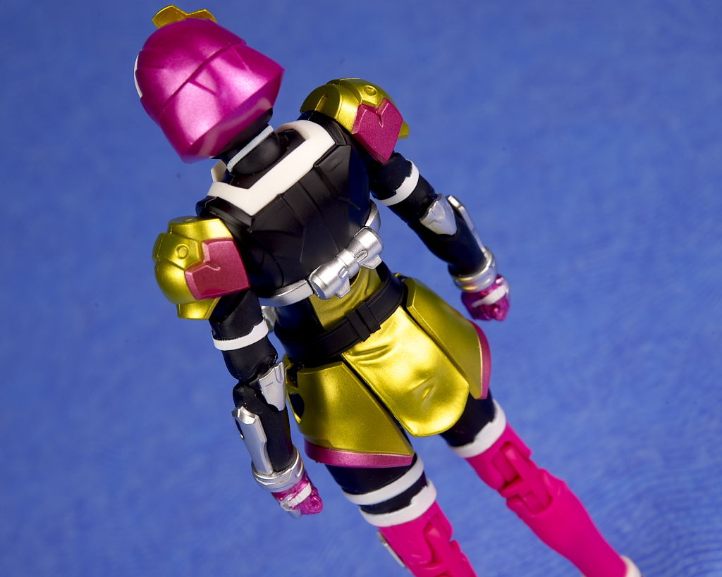 S.H.フィギュアーツ 仮面ライダーポッピー ときめきクライシス