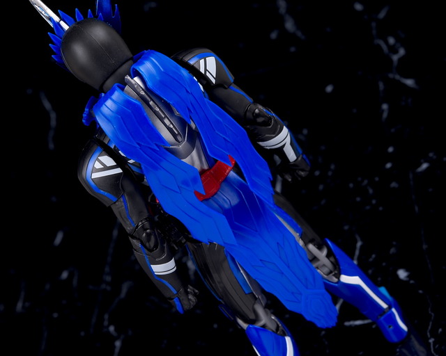 转日评 BANDAI 21年3月: S.H.Figuarts 假面骑士Blades (狮子战记)