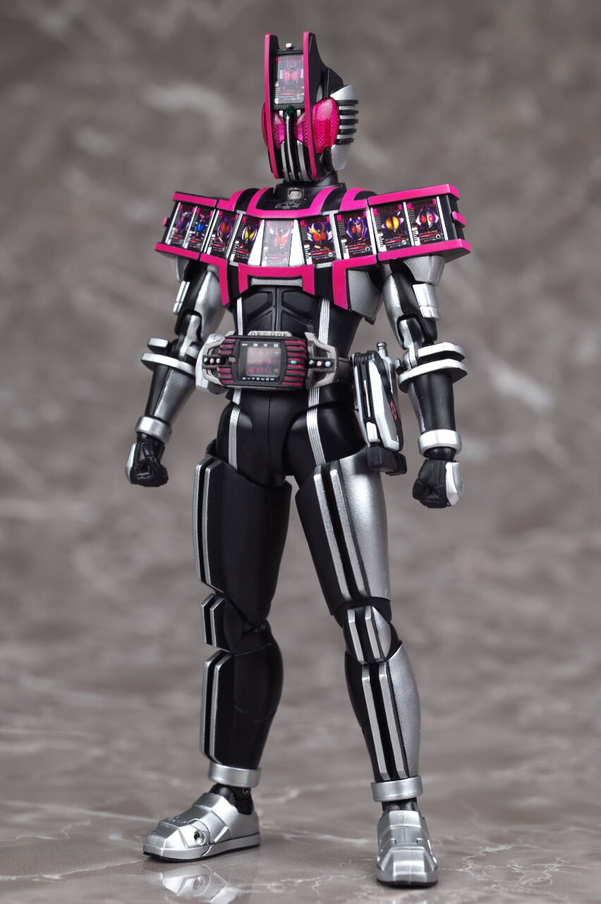 真骨彫 仮面ライダーディケイド コンプリートフォーム特撮