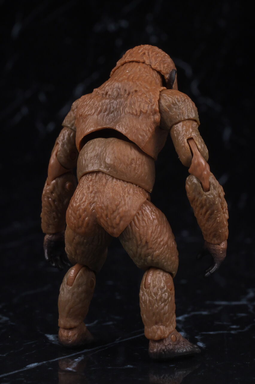 S.H.モンスターアーツ SUKO & MOTHRA (2024) FROM GODZILLA