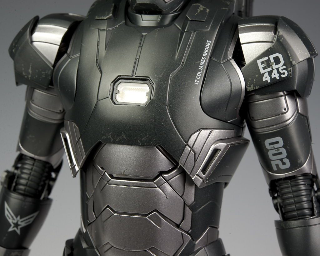 ホットトイズ　ウォーマシン　エイジオブウルトロン ホットトイズ ウォーマシン・マーク2 エイジ・オブ・ウルトロン