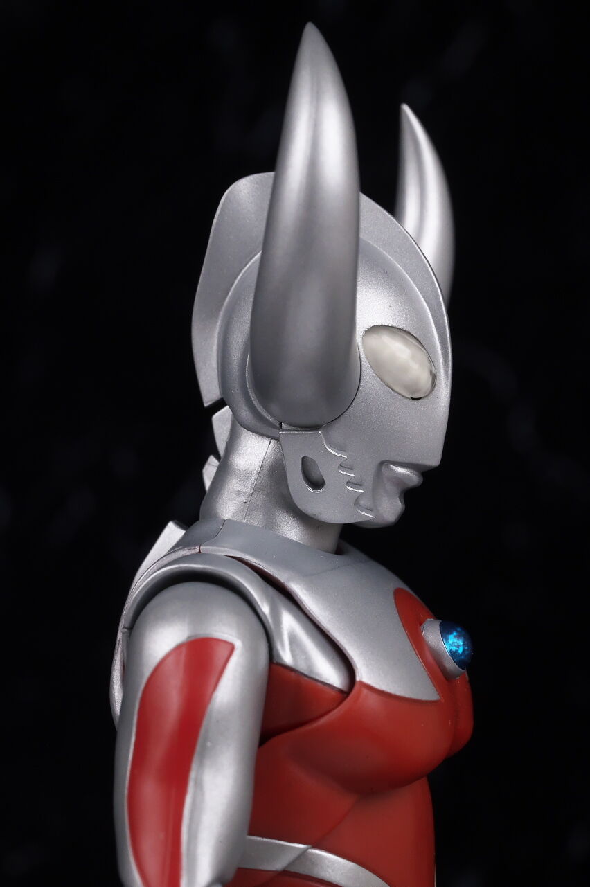 S.H.フィギュアーツ ウルトラの父 Amazon | TAMASHII NATIONS S.H.フィギュアーツ ウルトラの父 約