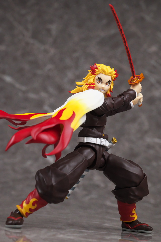 转日站评测 BANDAI 25年6月: S.H.Figuarts <鬼灭之刃> 炼狱杏寿郎