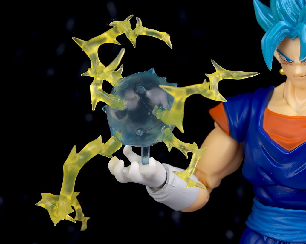 S.H.フィギュアーツ スーパーサイヤ人ゴッドスーパーサイヤ人