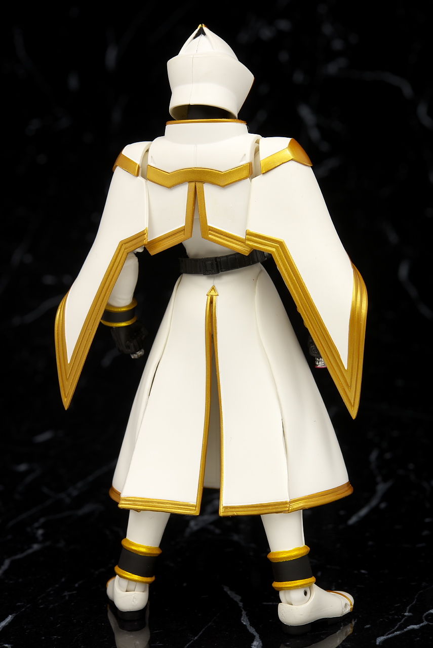 S H フィギュアーツ 白い魔法使い レビュー はっちゃか