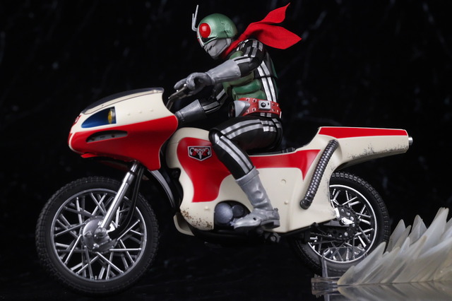 フィギュアーツ 新サイクロン号 栄光の昭和ライダーエディション レビュー