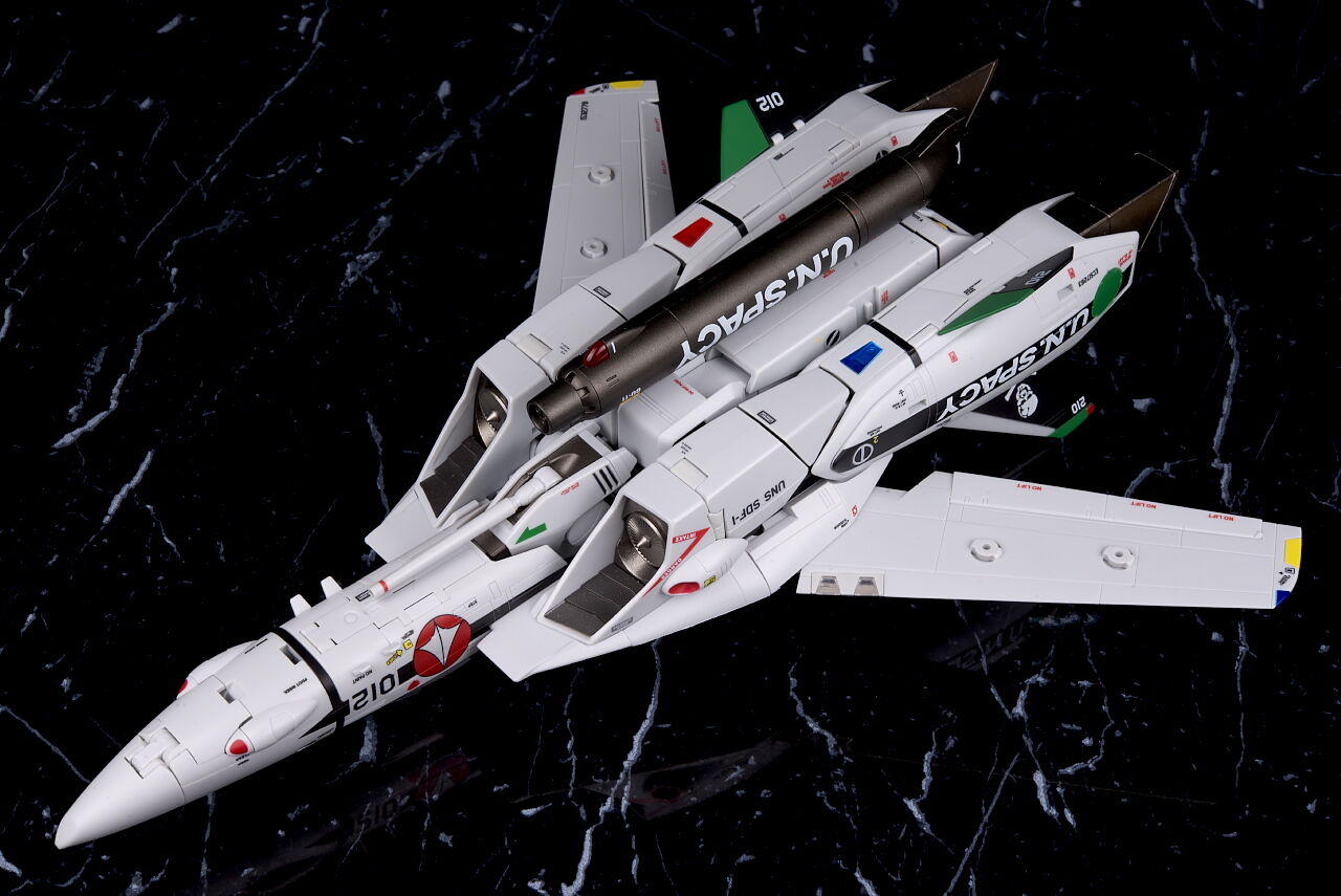 DX超合金 劇場版VF-1A バルキリー(柿崎速雄機) レビュー : は DX超合金 劇場版VF-1A バルキリー(柿崎速雄機) レビュー : は