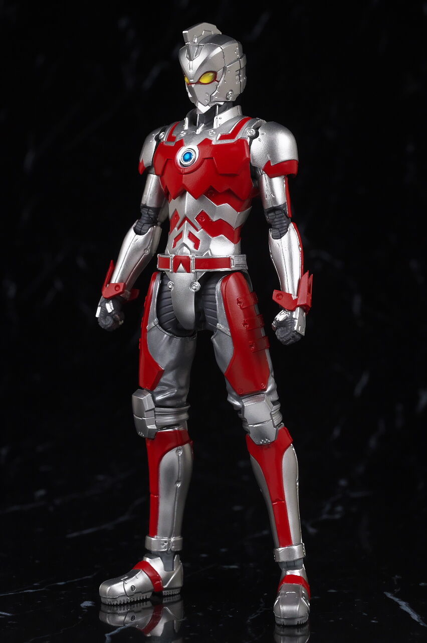 Amazon.co.jp: S.H.Figuarts ULTRAMAN SUIT ACE the Animation
