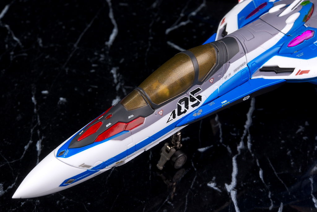 DX超合金 VF-31J ジークフリード(ハヤテ・インメルマン機 DX超合金 VF-31J ジークフリード(ハヤテ・インメルマン機