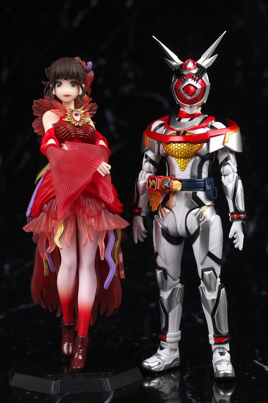 Amazon.co.jp: バンダイ(BANDAI) S.H.Figuarts 仮面ライダー